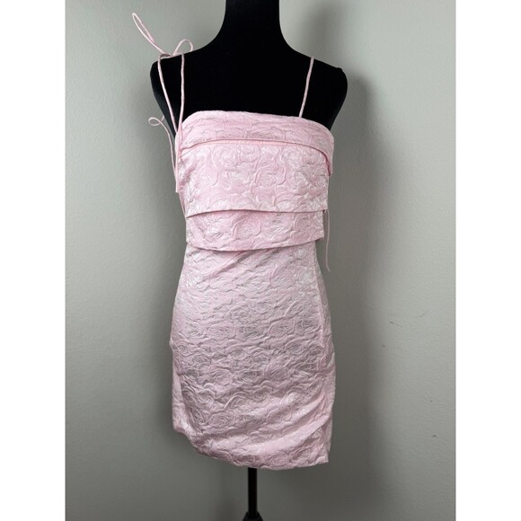 Hello Molly Dresses & Skirts - Hello Molly Pink Floral Textured Mini Dress XS Rose Jacquard Strappy